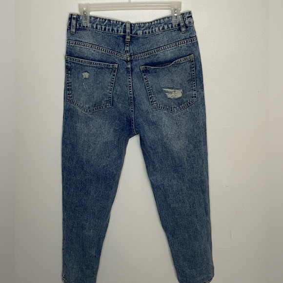 Refugee Mom High Rise  Distressed Jeans - Size 7 - Picture 2 of 3